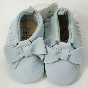 Gap baby girl bowed moccasins Size 6-12 months